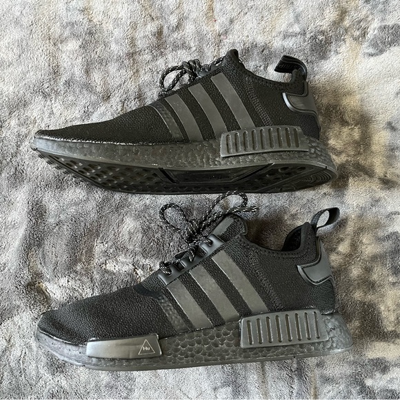 Adidas NMD Pharrell Future - Picture 2 of 7